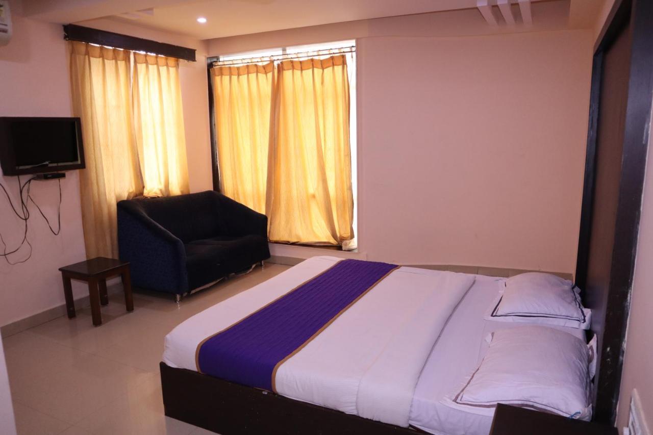 Smilestay Bns Lodge Bangalore Eksteriør bilde