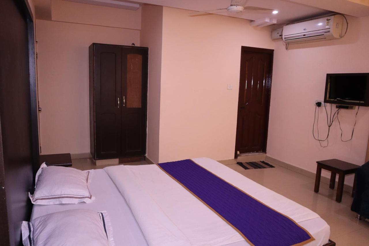 Smilestay Bns Lodge Bangalore Eksteriør bilde